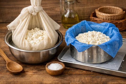 The Great Cheesecloth Debate: Old‑School Muslin vs Modern Disposable Sheets